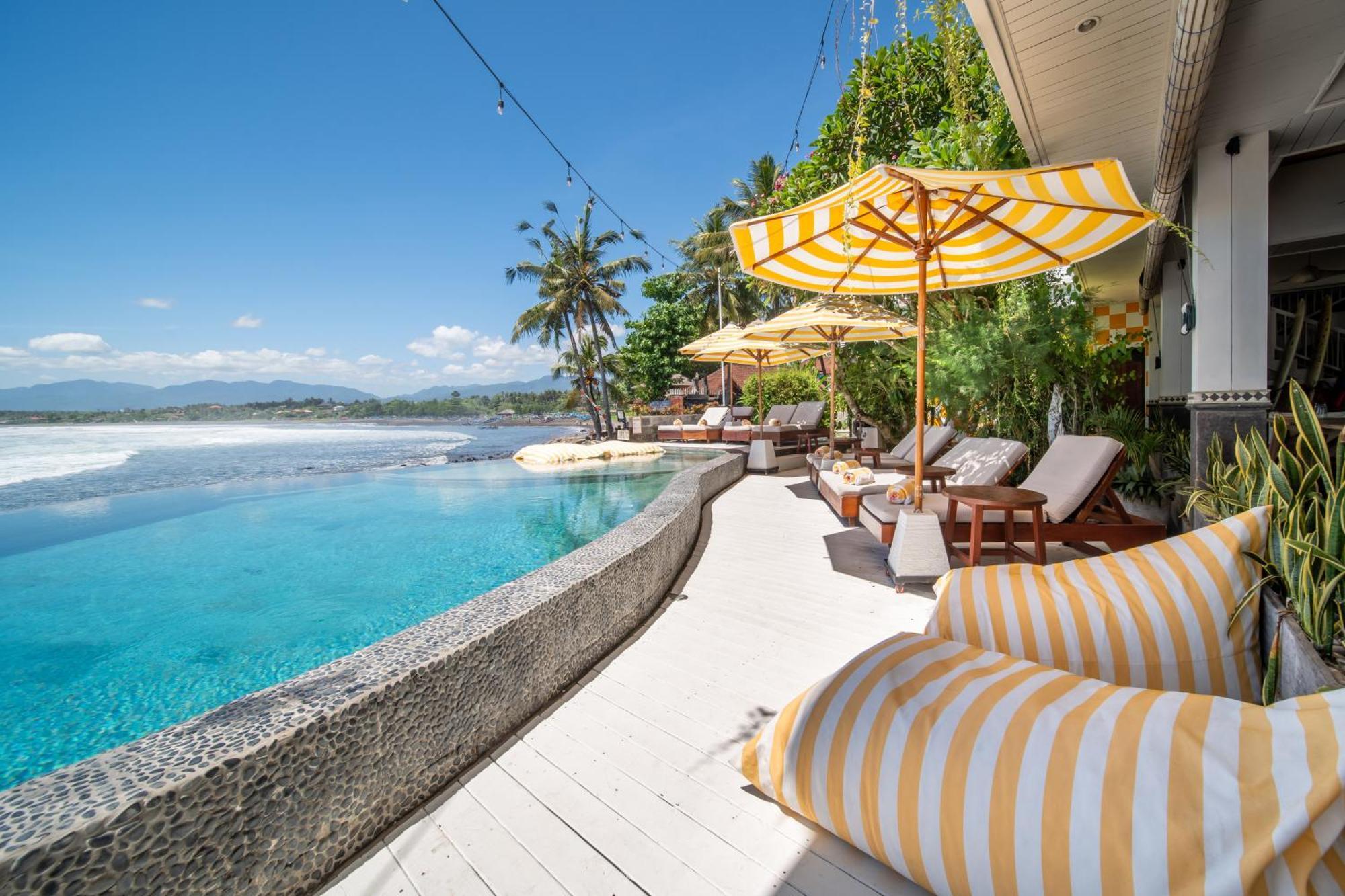 Hotel Bombora Medewi à Pulukan Extérieur photo