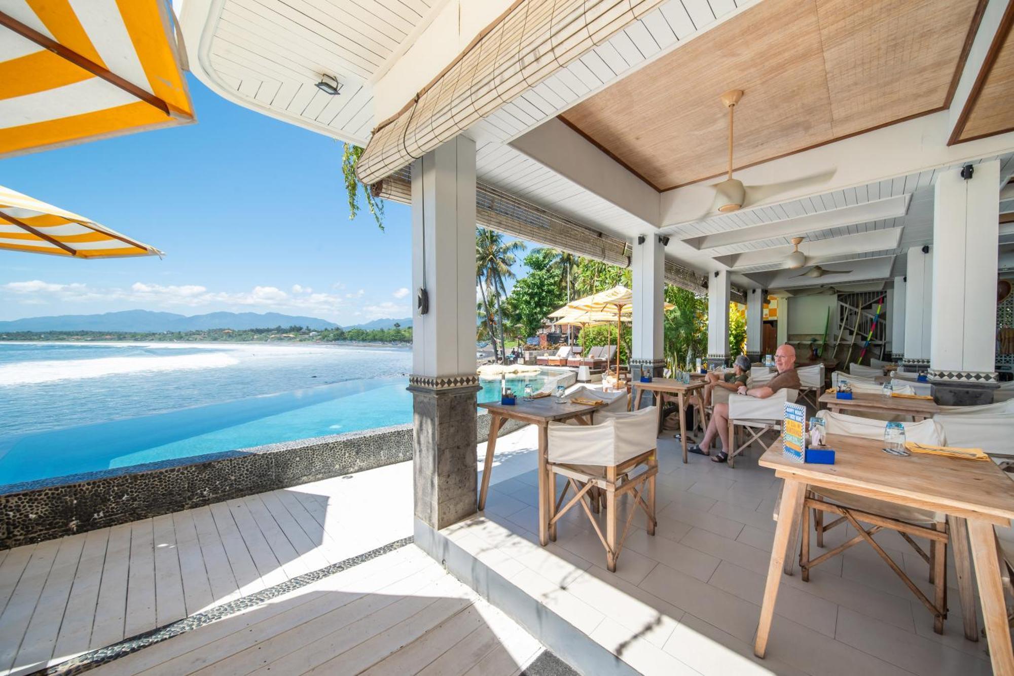Hotel Bombora Medewi à Pulukan Extérieur photo