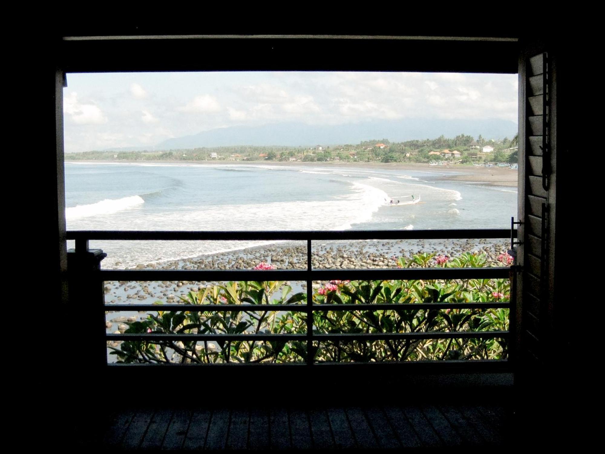 Hotel Bombora Medewi à Pulukan Extérieur photo