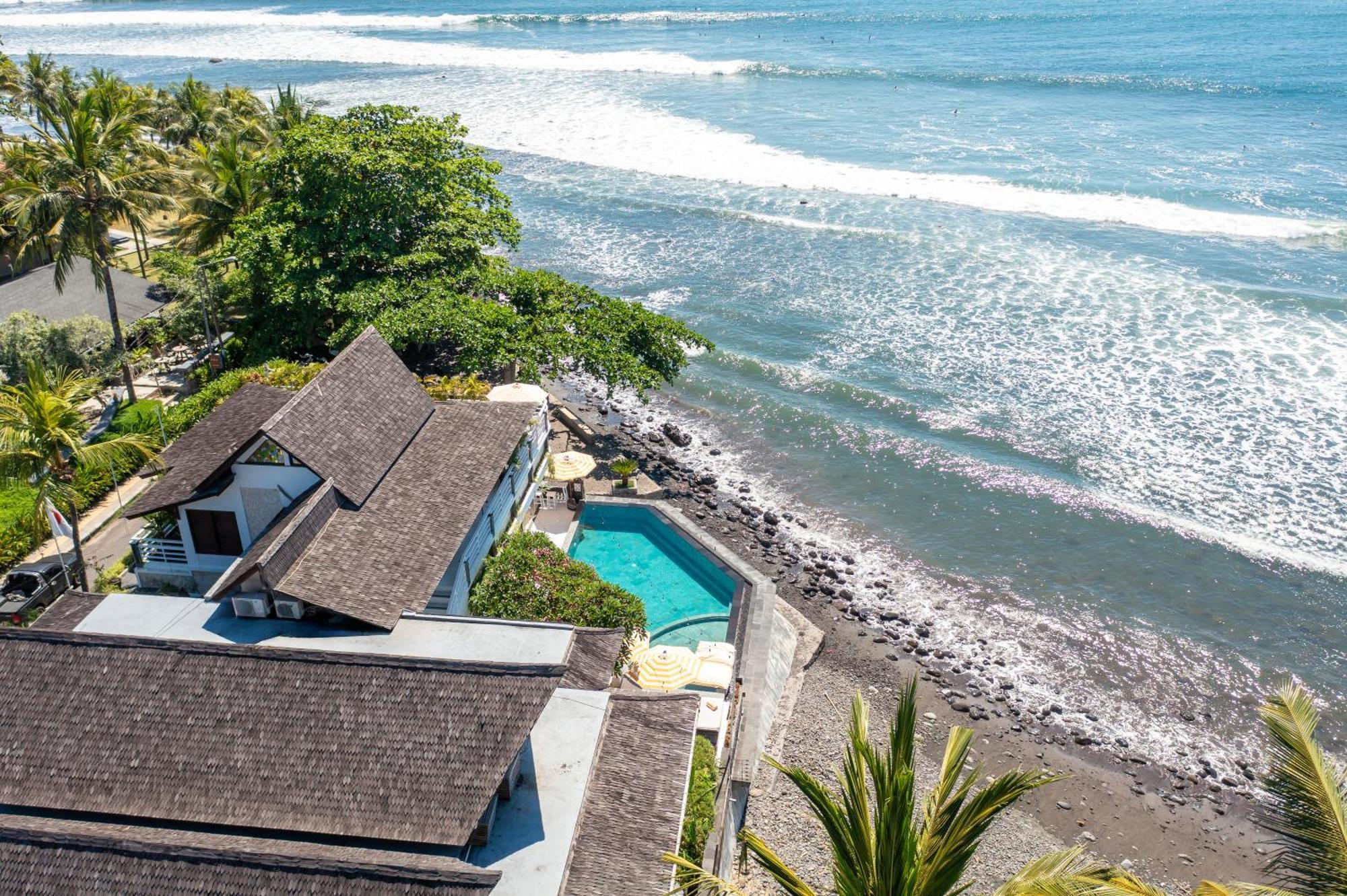 Hotel Bombora Medewi à Pulukan Extérieur photo
